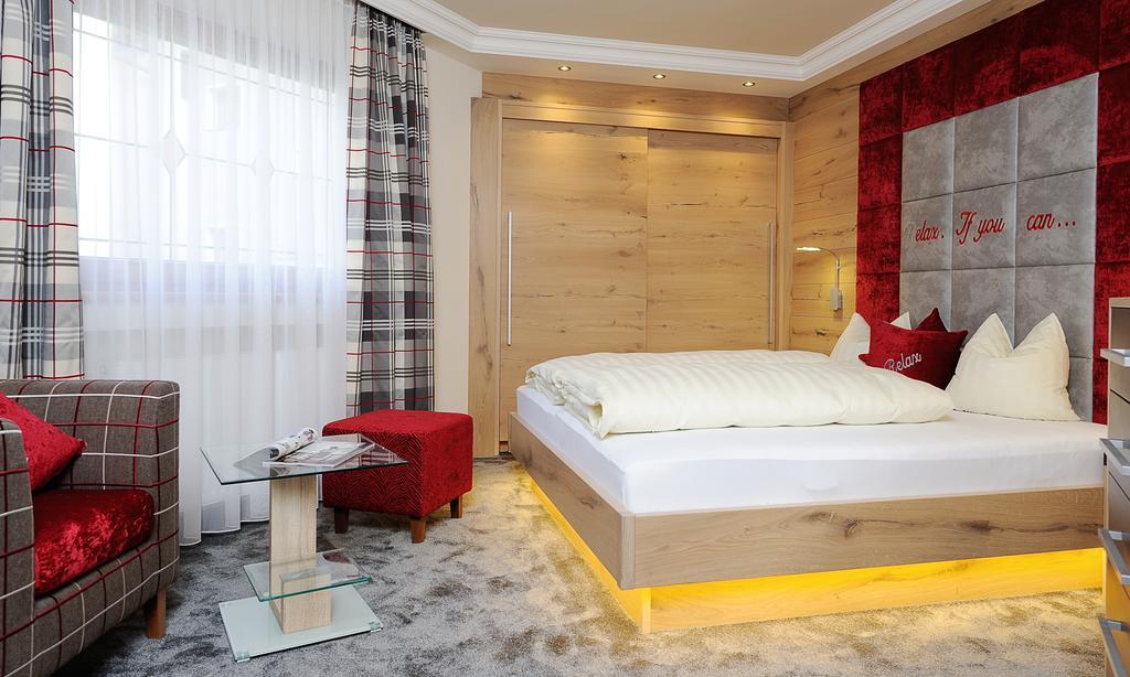 Hotel Garni Stefanie Ischgl Quarto foto