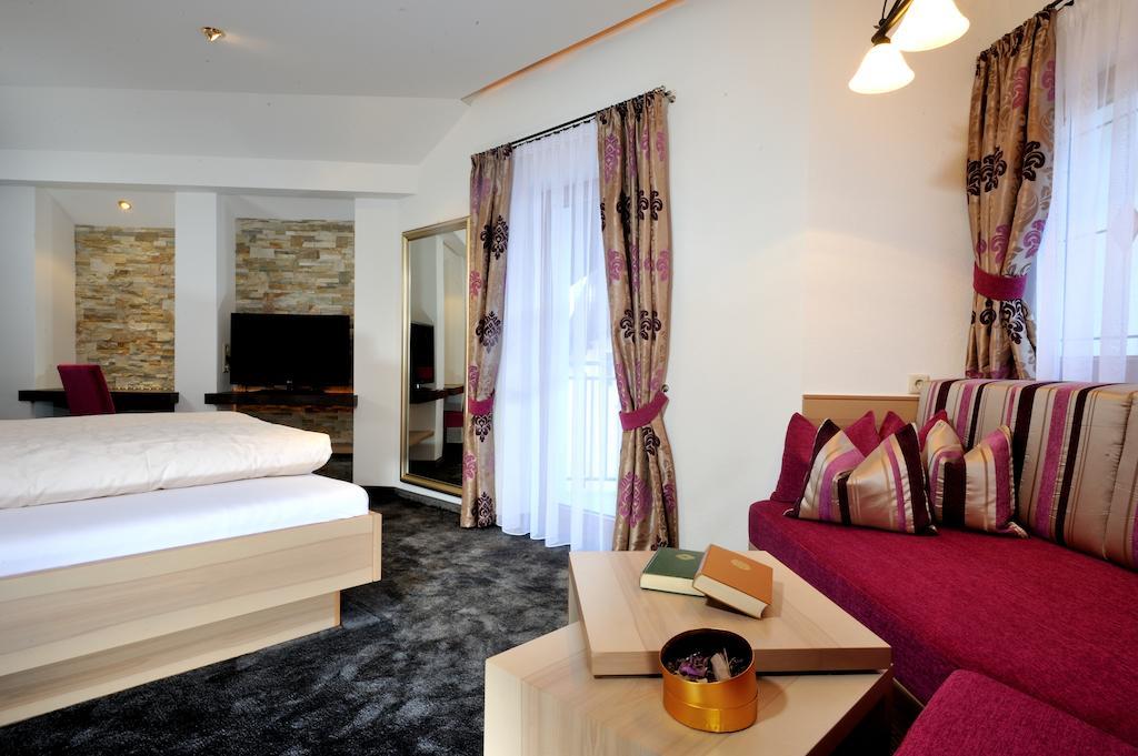 Hotel Garni Stefanie Ischgl Quarto foto